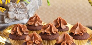 Chocolate-Caramel Mini Cupcakes