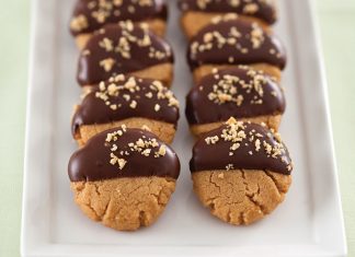 Chococlate-Dipped-Peanut-Butter-Cookies-Recipe