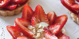 strawberry-hazelnut-tartlets