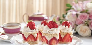 strawberry-rose-baby-cakes