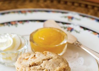 Apricot-Thyme Scones