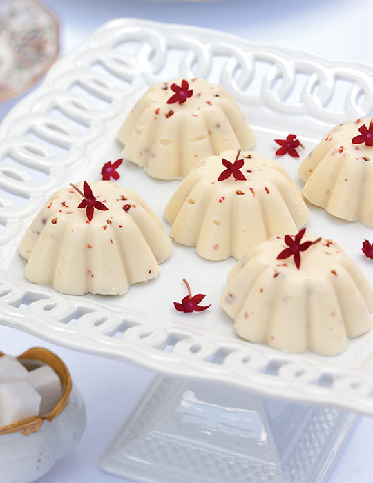 Pink Peppercorn–White Chocolate Candies with Strawberries