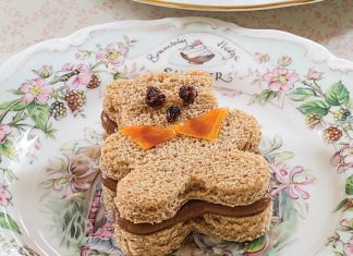 Almond Butter & Currant Jelly Teddy Bears